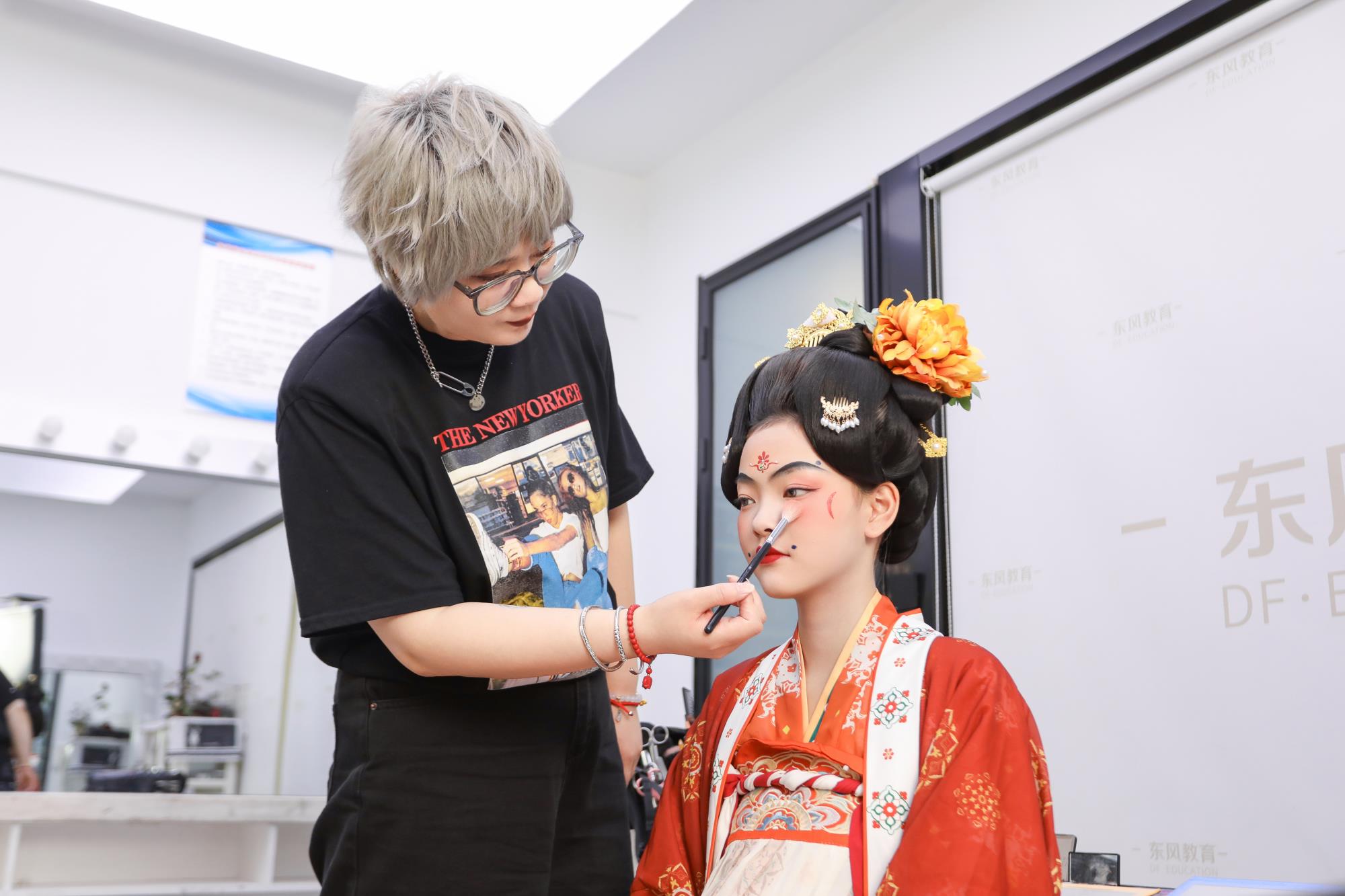 徐州正规化妆培训学校推荐